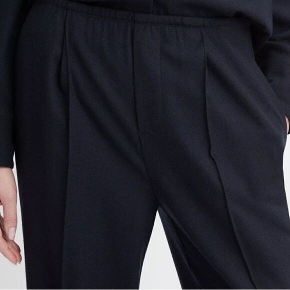 Vince Brushed Wool-Blend Flannel Pull-On Pant in Black size Small NWT  $395 - Picture 8 of 8